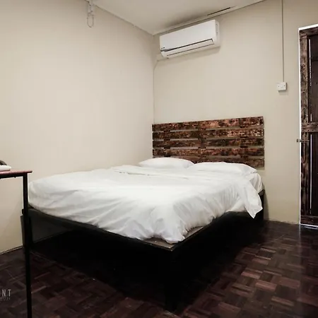 Permaisuri Homestay By Evernent Miri Exterior photo